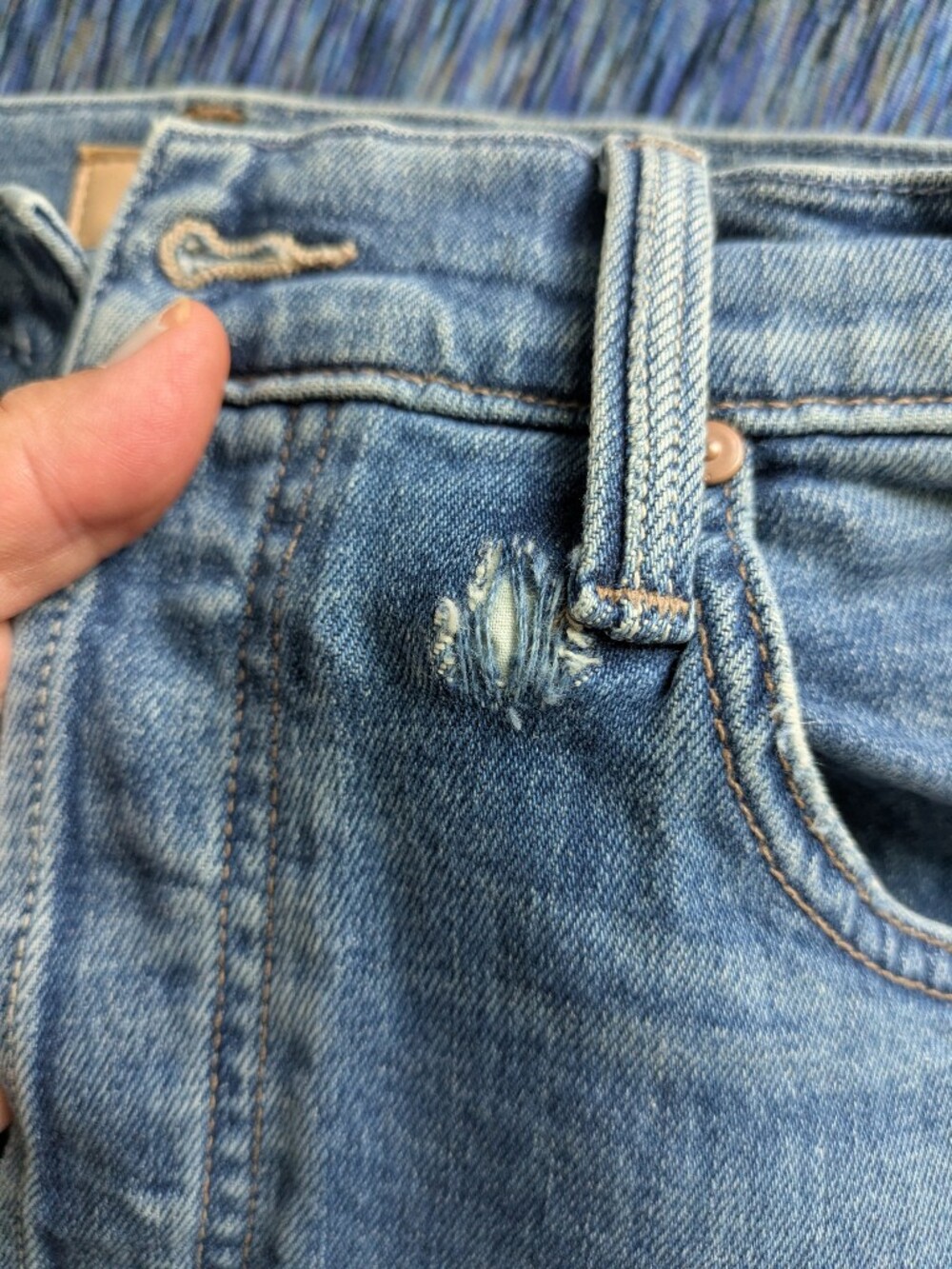 Mother "High Waisted Double Hiker Skip" Denim Jeans 28 - Picture 5 of 7